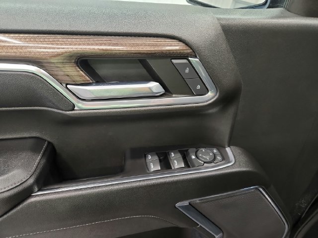 Used 2023 Chevrolet Silverado 1500 LT AWD/4WD image 15