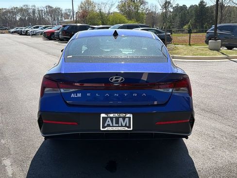 New 2026 Hyundai Elantra SE image 6
