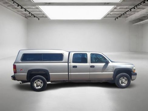 Used 2002 Chevrolet Silverado 2500 4x4 Crew Cab w/ Off-Road Skid Plate Pkg image 7