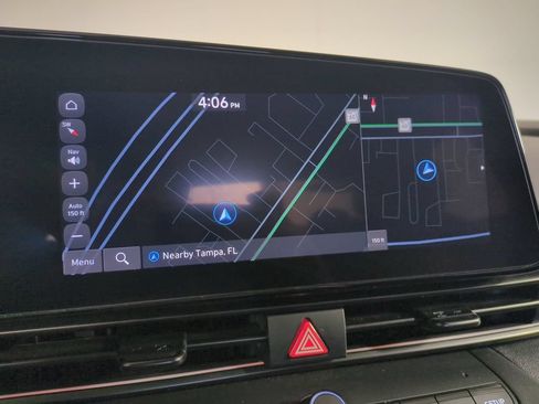 Used 2025 Hyundai Elantra SEL FWD image 24