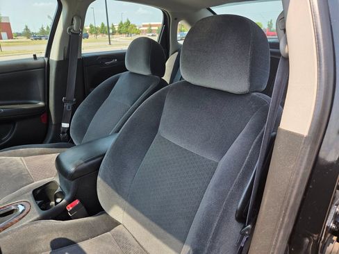 Used 2014 Chevrolet Impala LT w/ LT Sunroof Package FWD image 13