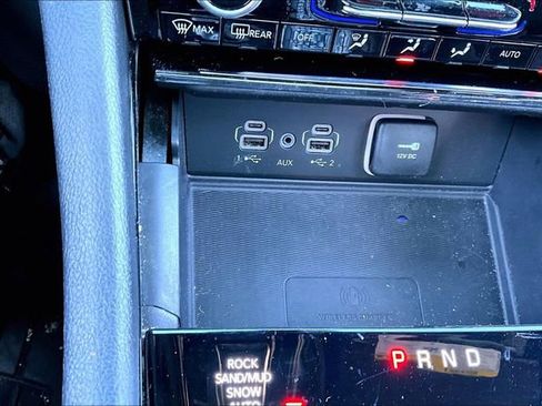 Used 2023 Jeep Grand Cherokee Overland w/ Advanced Protech Group III image 32