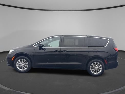New 2026 Chrysler Pacifica Limited image 19