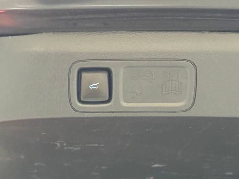 Used 2024 Ford Expedition Limited AWD/4WD image 39