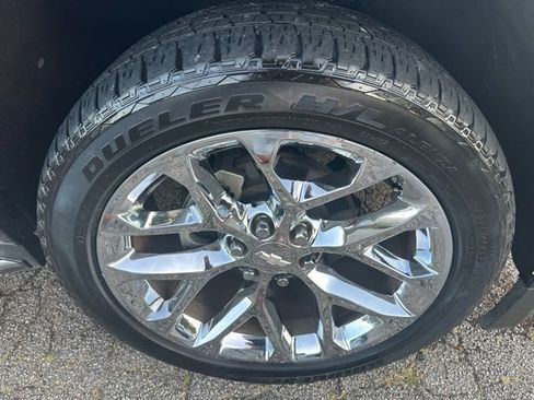 Used 2016 Chevrolet Suburban LTZ image 35