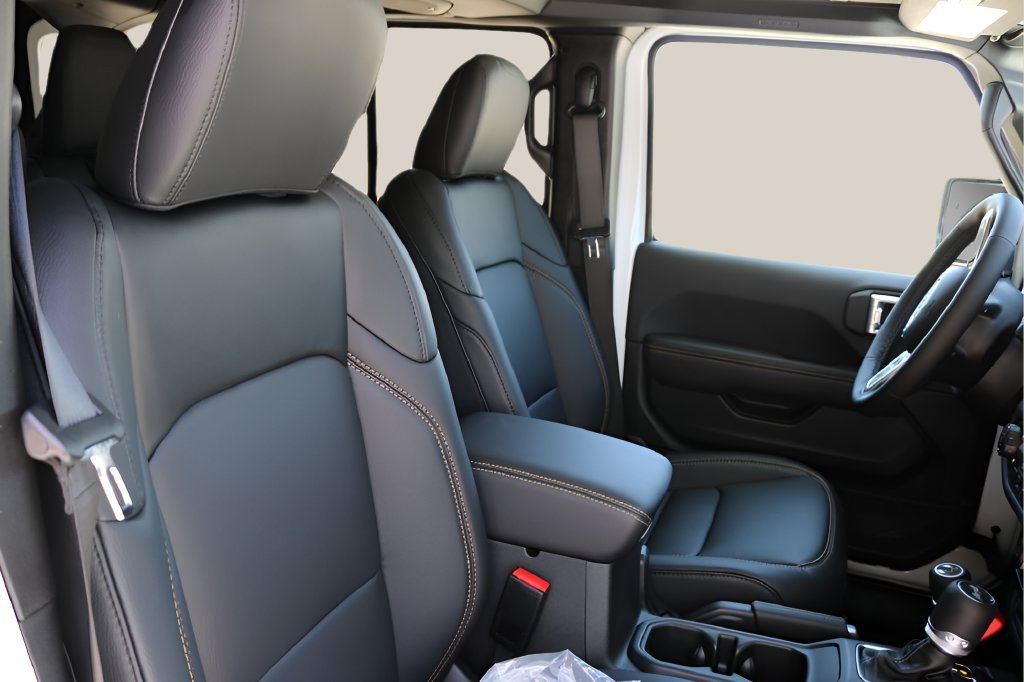 New 2026 Jeep Wrangler Unlimited Sahara AWD/4WD image 22