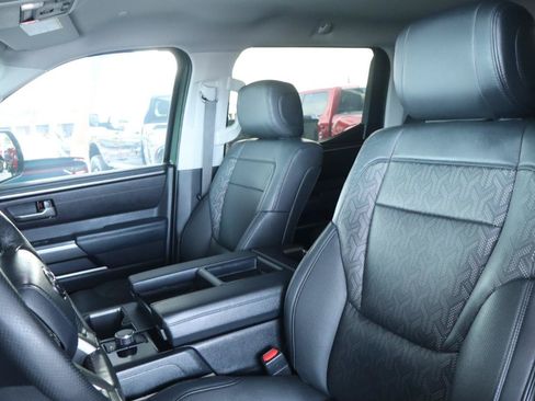 Used 2022 Toyota Tundra SR5 w/ SR5 Premium Package RWD image 14