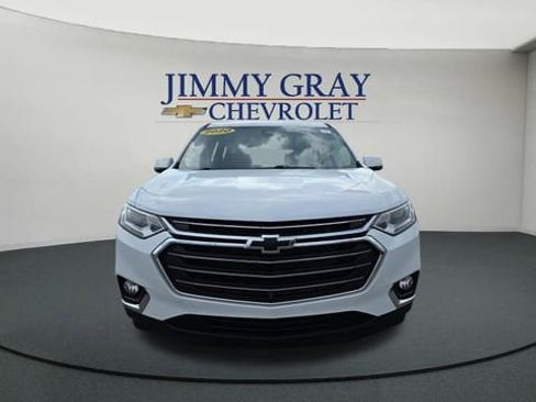 Used 2020 Chevrolet Traverse LT w/ LT Premium Package image 8