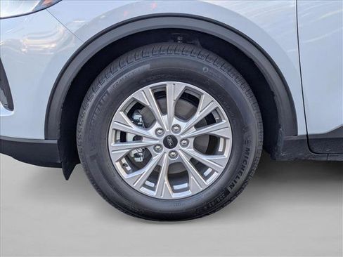 New 2025 Ford Escape Active image 9