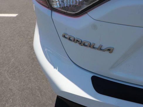 Used 2024 Toyota Corolla LE FWD image 6