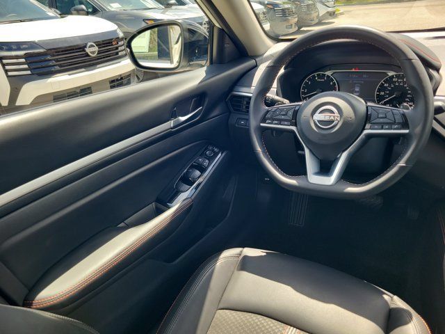 Certified 2025 Nissan Altima 2.5 SR FWD image 16
