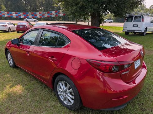 Used 2014 MAZDA MAZDA3 i Touring w/ Moonroof Package 1 FWD image 7