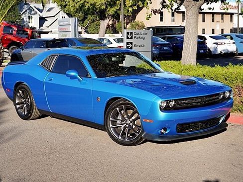 Used 2023 Dodge Challenger R/T Scat Pack w/ Plus Package image 3