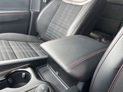 Used 2025 Ford Explorer ST-Line w/ ST-Line Street Pack image 23