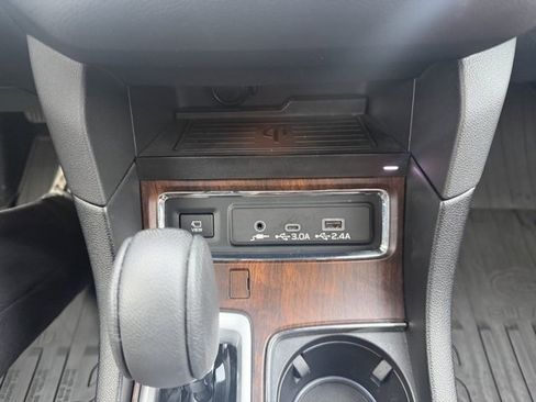 Used 2023 Subaru Ascent Touring image 56