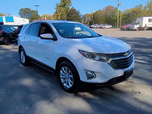 Certified 2020 Chevrolet Equinox LT image 2