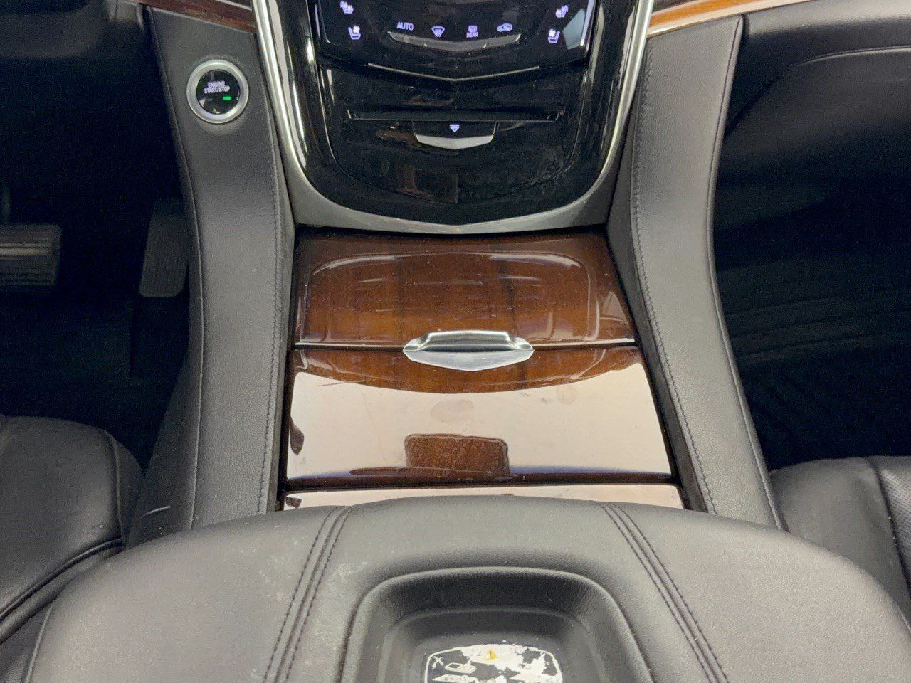 Used 2016 Cadillac Escalade ESV Premium RWD image 21