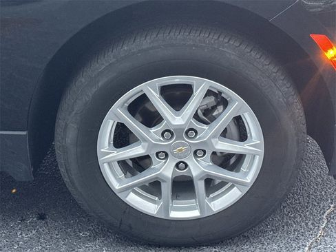Used 2024 Chevrolet Equinox LT image 12