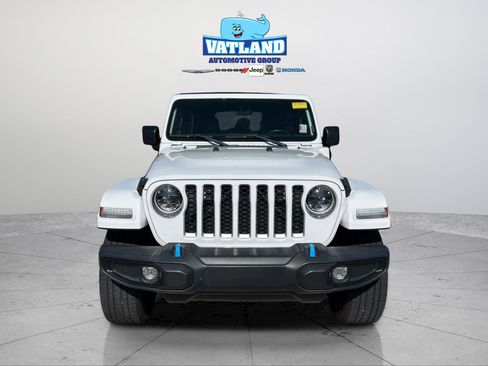 Certified 2023 Jeep Wrangler Unlimited Sahara w/ Cold Weather Group image 8