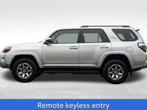 Certified 2024 Toyota 4Runner TRD Off-Road image 4