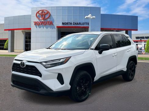 Used 2025 Toyota RAV4 LE FWD image 5