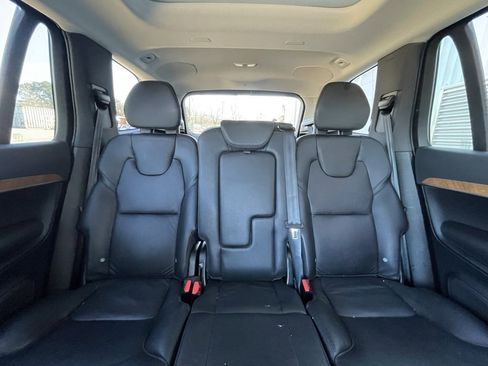 Used 2023 Volvo XC90 B6 Plus image 31