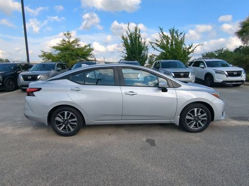 New 2025 Nissan Versa SV w/ Trunk Package image 2