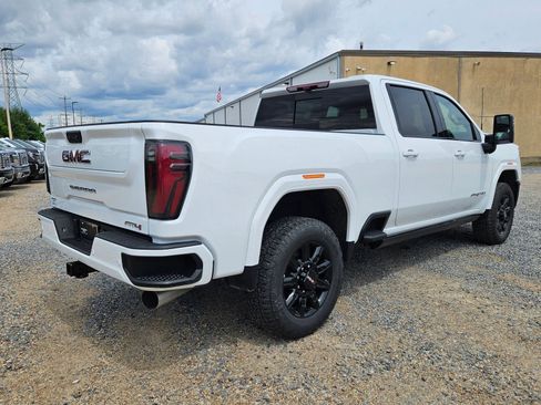 New 2026 GMC Sierra 2500 AT4 w/ AT4 Premium Plus Package AWD/4WD image 6