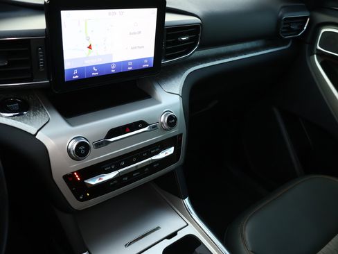 Used 2022 Ford Explorer Timberline image 19