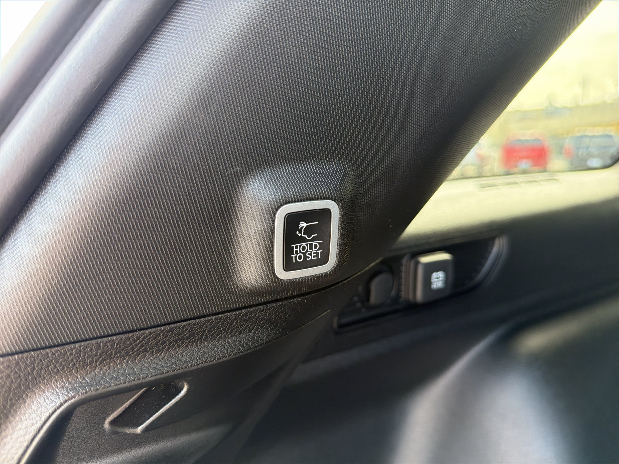 Used 2023 Jeep Grand Cherokee Altitude AWD/4WD image 18