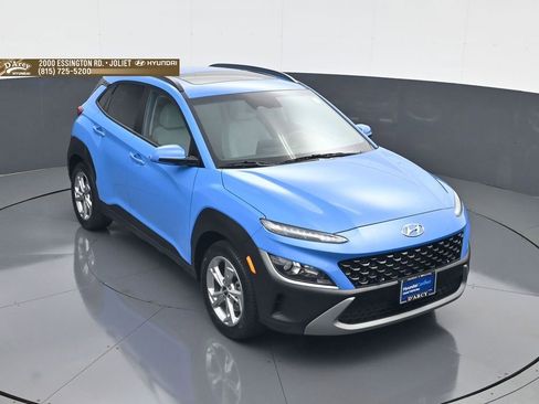 Certified 2022 Hyundai Kona SEL w/ Convenience Package AWD/4WD image 15