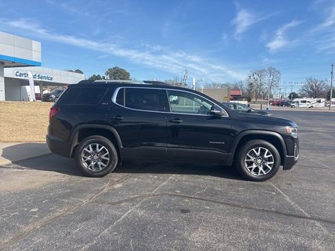 Used 2023 GMC Acadia SLT image 4