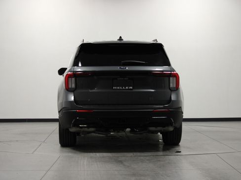 Used 2025 Ford Explorer ST-Line w/ Premium Package image 5