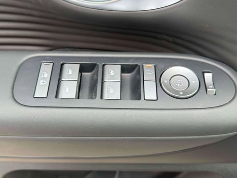 New 2026 Hyundai Ioniq 9 SEL image 16