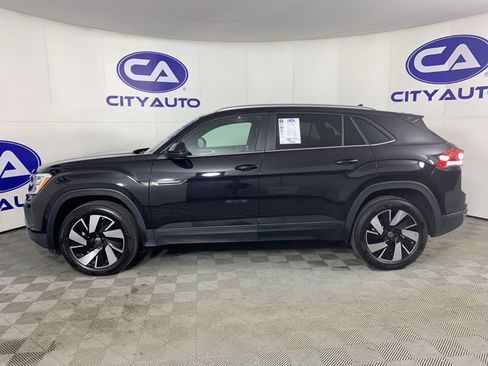 Used 2025 Volkswagen Atlas Cross Sport SE image 6