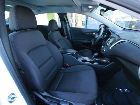 Used 2023 Chevrolet Malibu LT image 27