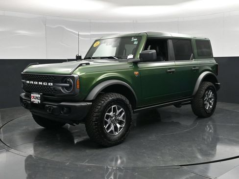 Used 2025 Ford Bronco Badlands AWD/4WD image 8