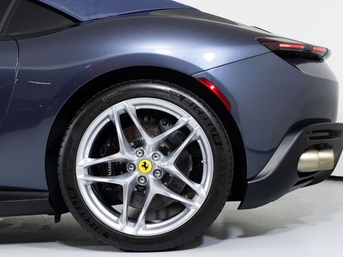 Used 2024 Ferrari Roma Spider image 13