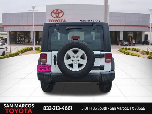 Used 2018 Jeep Wrangler Sport AWD/4WD image 7
