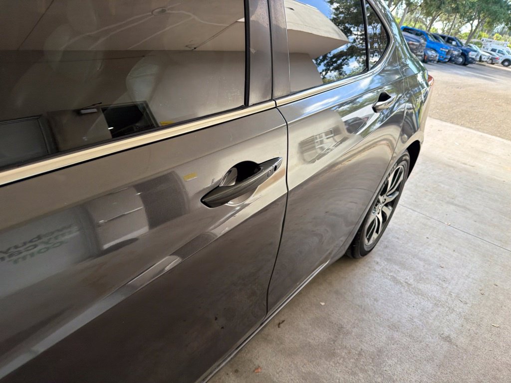 Used 2015 Acura TLX w/ Technology Package FWD image 7