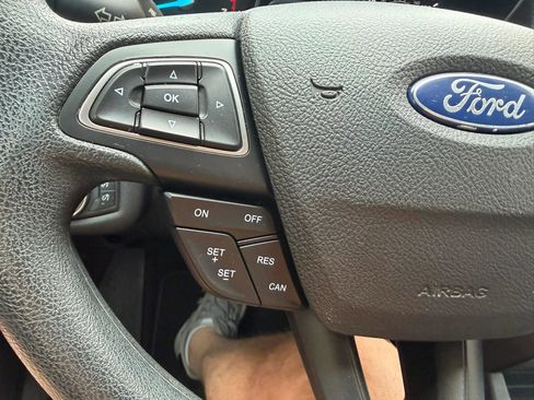 Used 2019 Ford Escape S image 15