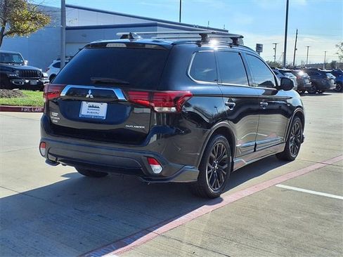 Used 2018 Mitsubishi Outlander LE image 4