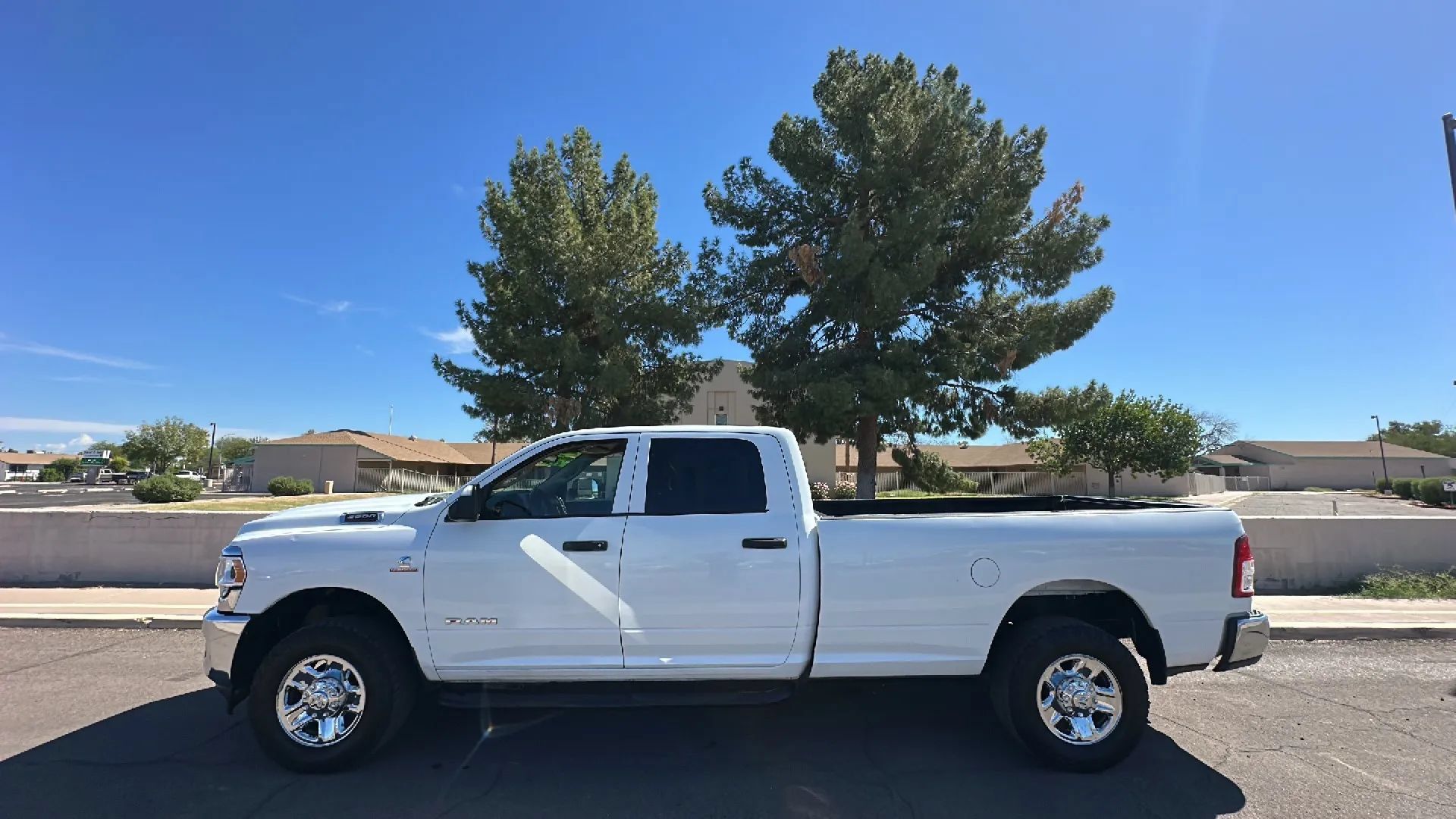 Used 2020 RAM 3500 Tradesman AWD/4WD image 1