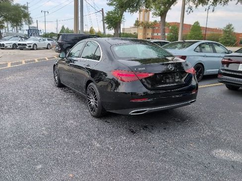 Used 2025 Mercedes-Benz C 300 Sedan image 4