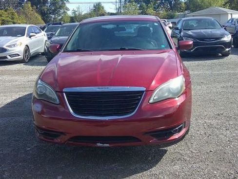 Used 2013 Chrysler 200 Touring w/ S Exterior Appearance Pkg image 2