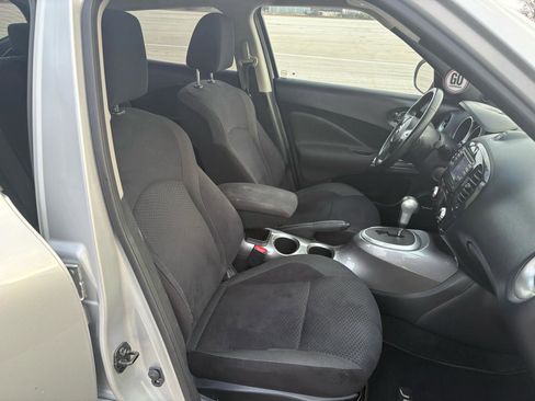 Used 2013 Nissan Juke SV image 27