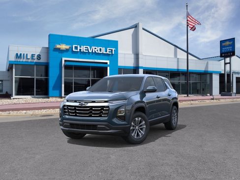 New 2026 Chevrolet Equinox LT FWD image 8