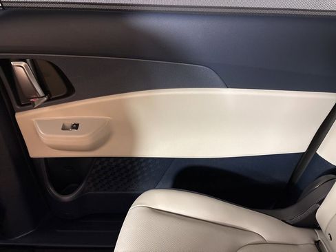 New 2026 Kia Carnival EX image 40