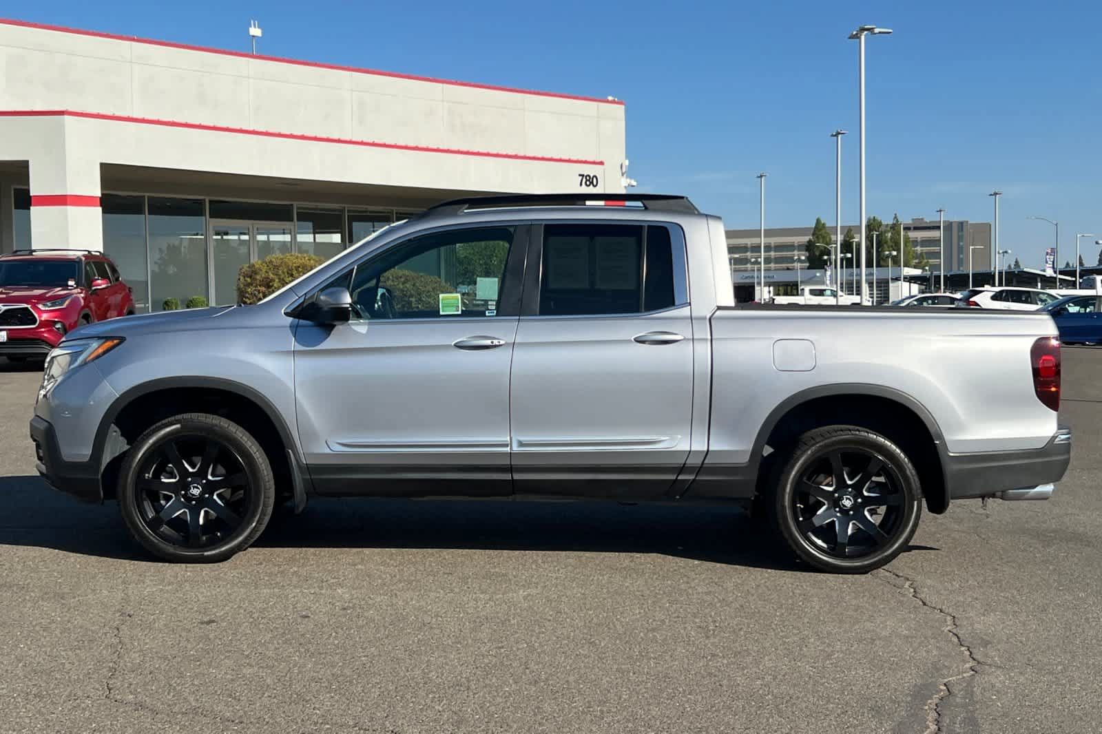 Used 2017 Honda Ridgeline RTL-T image 9