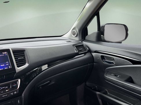 Used 2016 Honda Pilot Touring image 18
